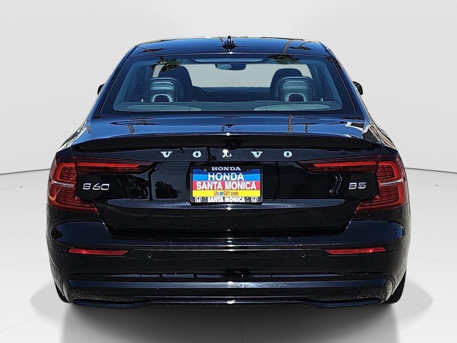 Used 2024 Volvo S60 B5 Plus FWD image 6