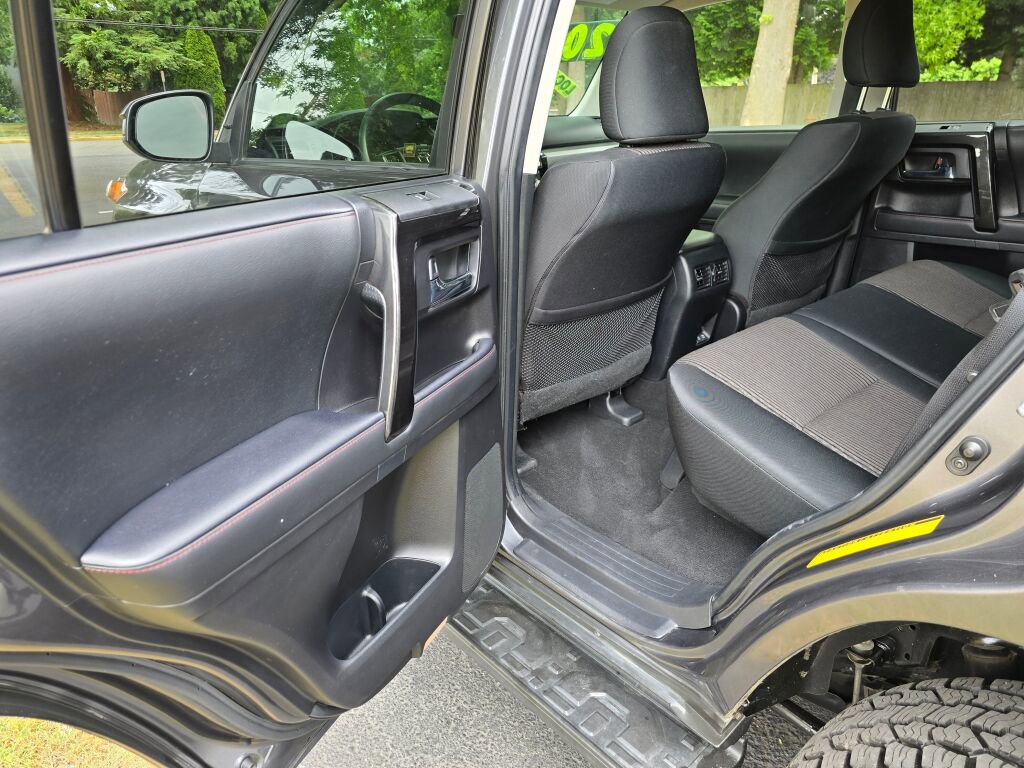 Used 2020 Toyota 4Runner SR5 image 19