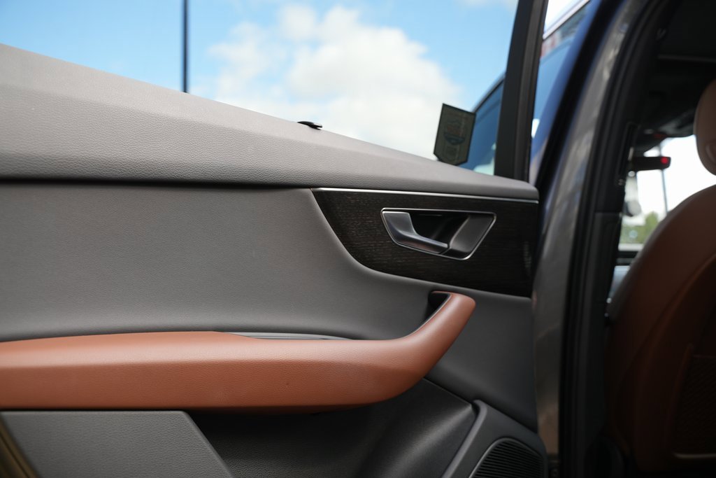 Used 2021 Audi Q7 2.0T Premium Plus image 32