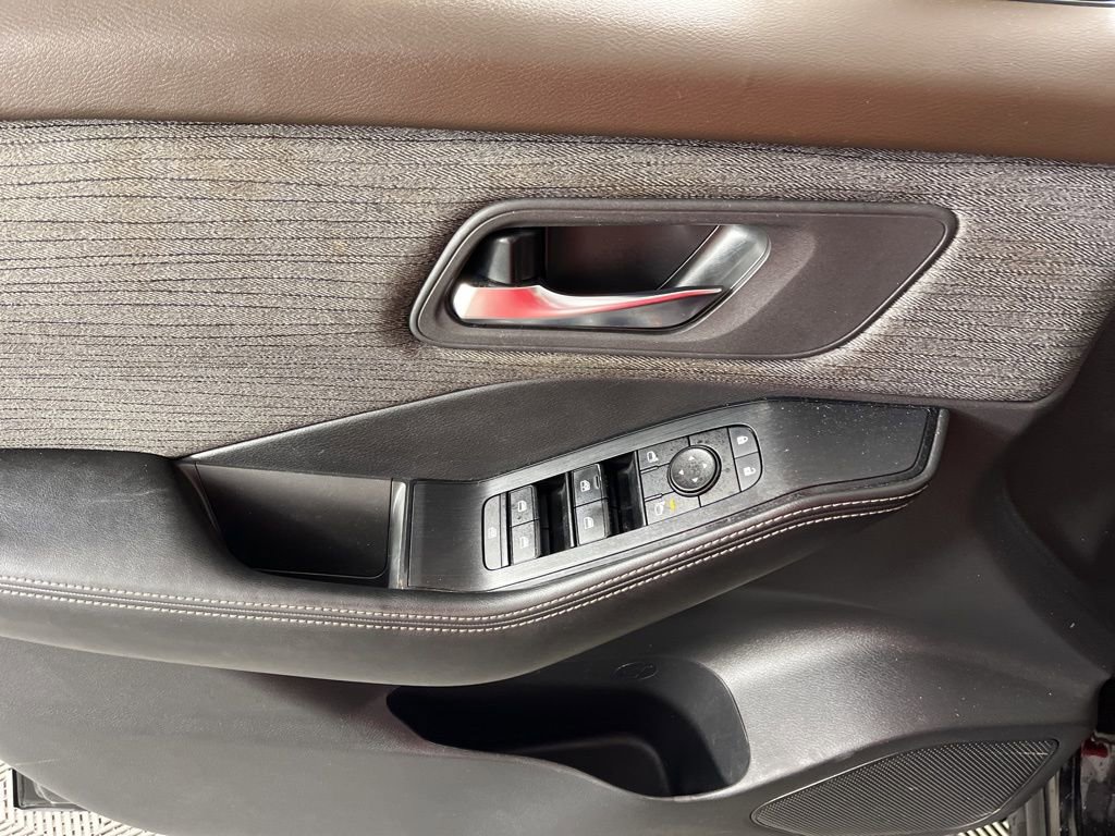 Used 2021 Nissan Rogue SV image 24