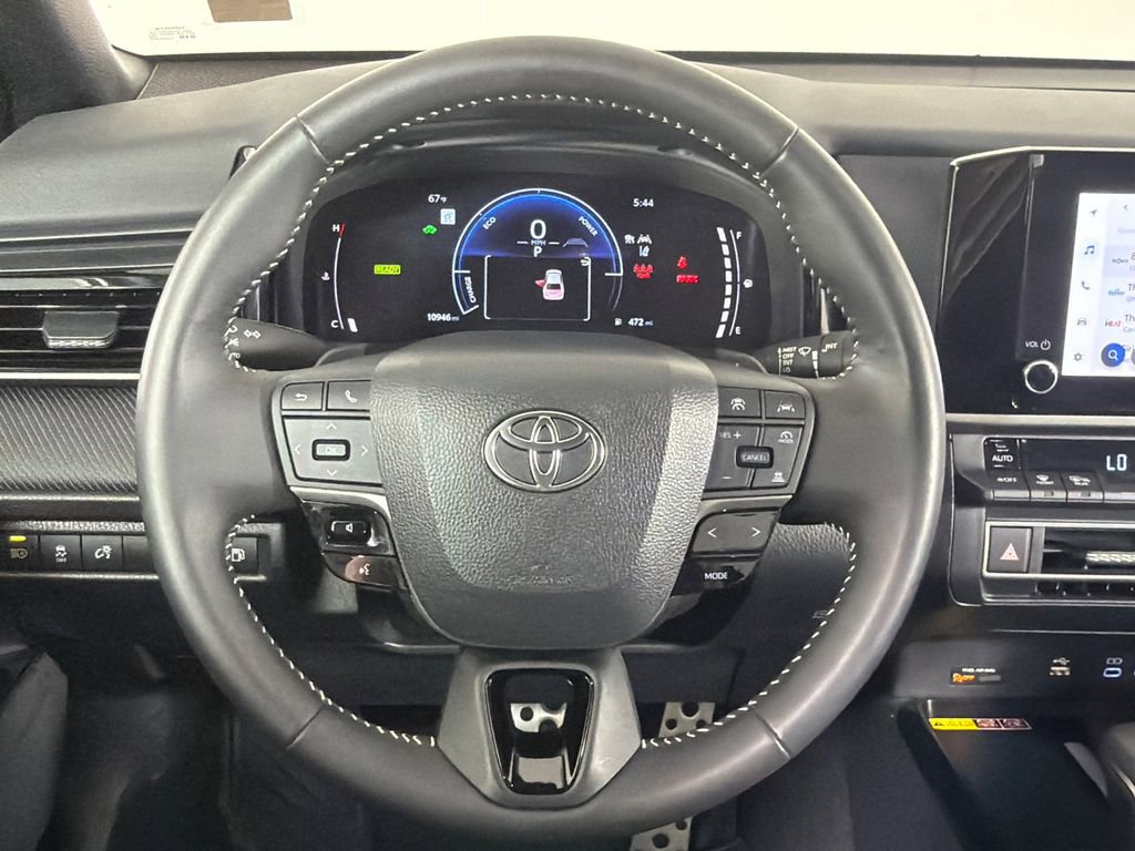 Used 2025 Toyota Camry SE w/ Convenience Package image 23