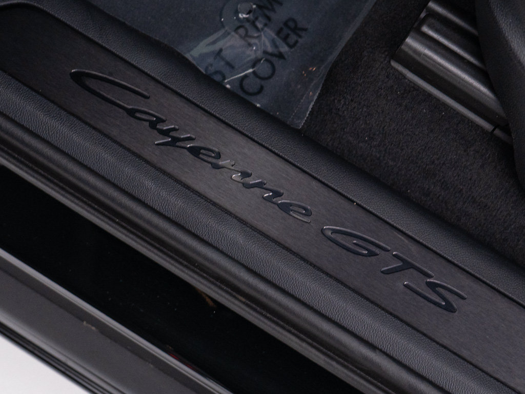 Certified 2026 Porsche Cayenne GTS AWD/4WD image 13