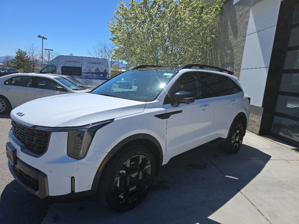 Used 2025 Kia Sorento SX AWD/4WD image 3