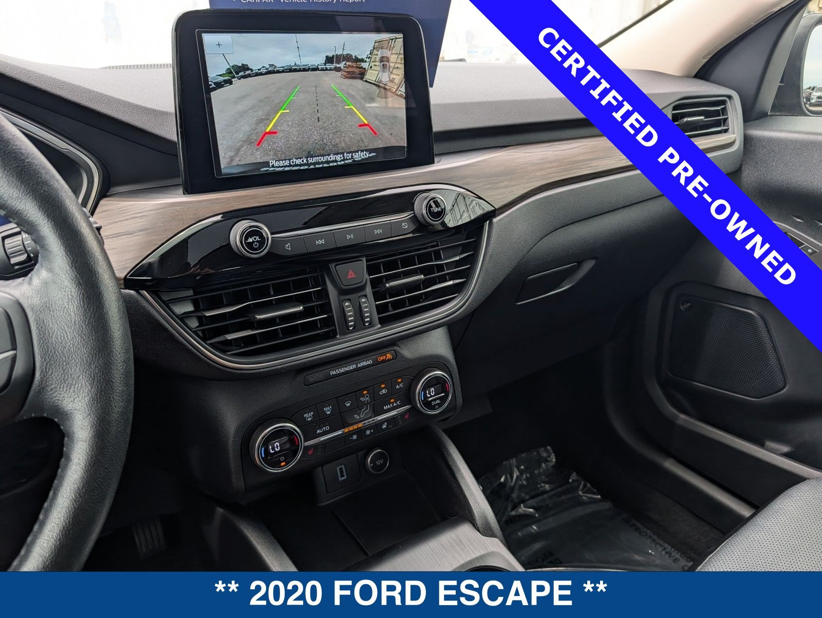 Certified 2020 Ford Escape Titanium AWD/4WD image 33