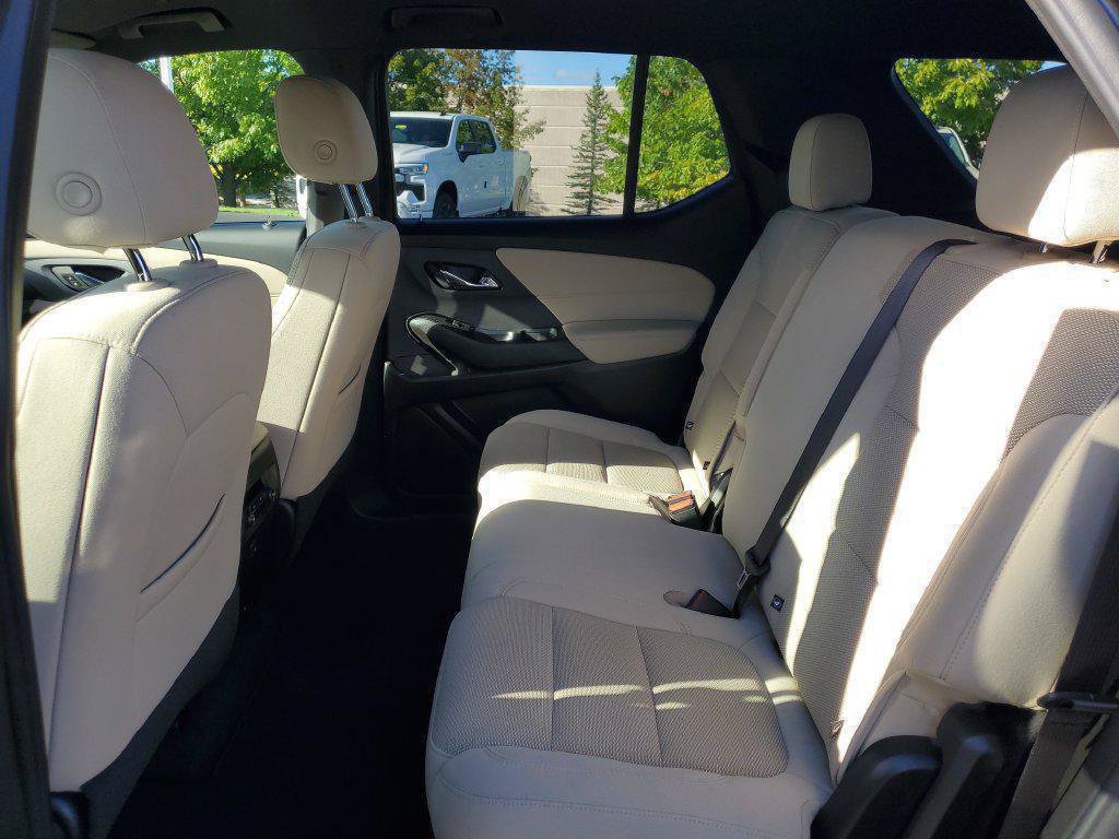 Used 2023 Chevrolet Traverse LS AWD/4WD image 26