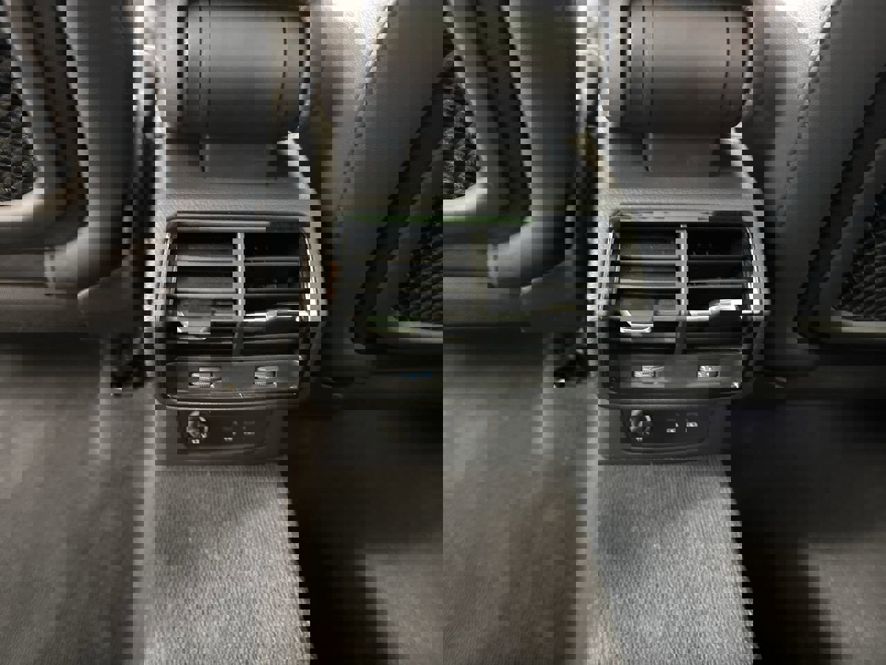 Used 2022 Audi Q3 2.0T Premium Plus w/ Premium Plus Package image 19