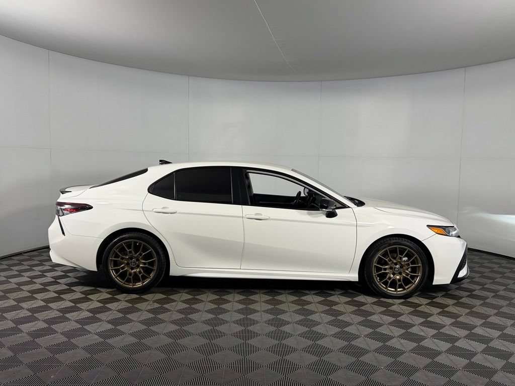 Used 2024 Toyota Camry SE w/ Convenience Package FWD image 7