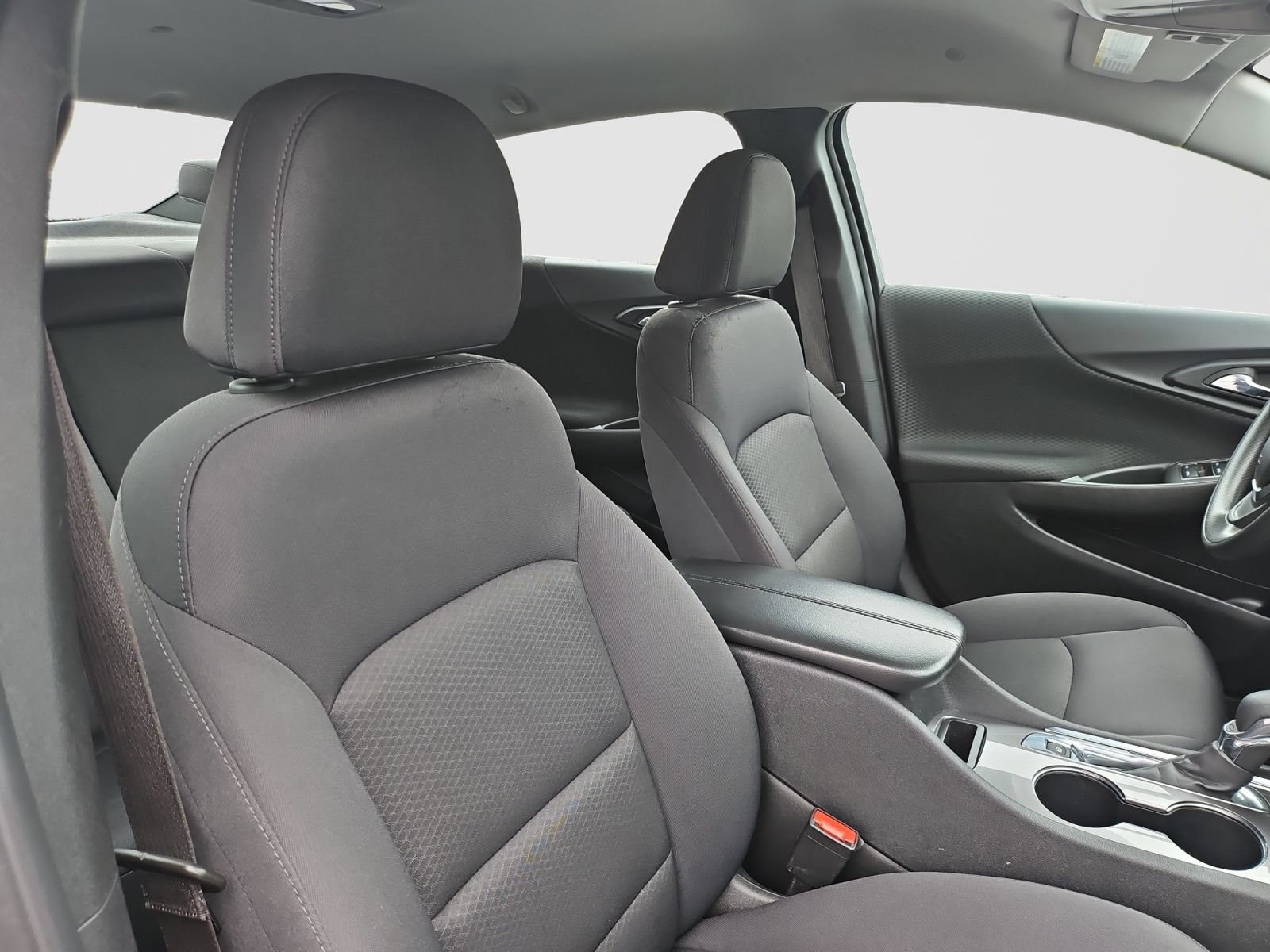 Used 2025 Chevrolet Malibu LT FWD image 12