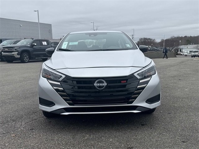 New 2025 Nissan Versa SR w/ Trunk Package image 9