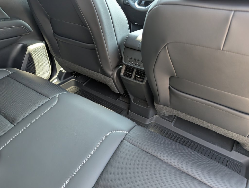 New 2027 GMC Terrain Denali w/ LPO, Floor Liner Package AWD/4WD image 30