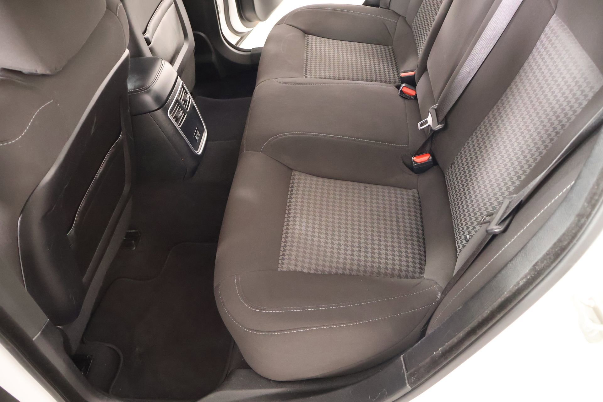 Used 2023 Dodge Charger GT image 11