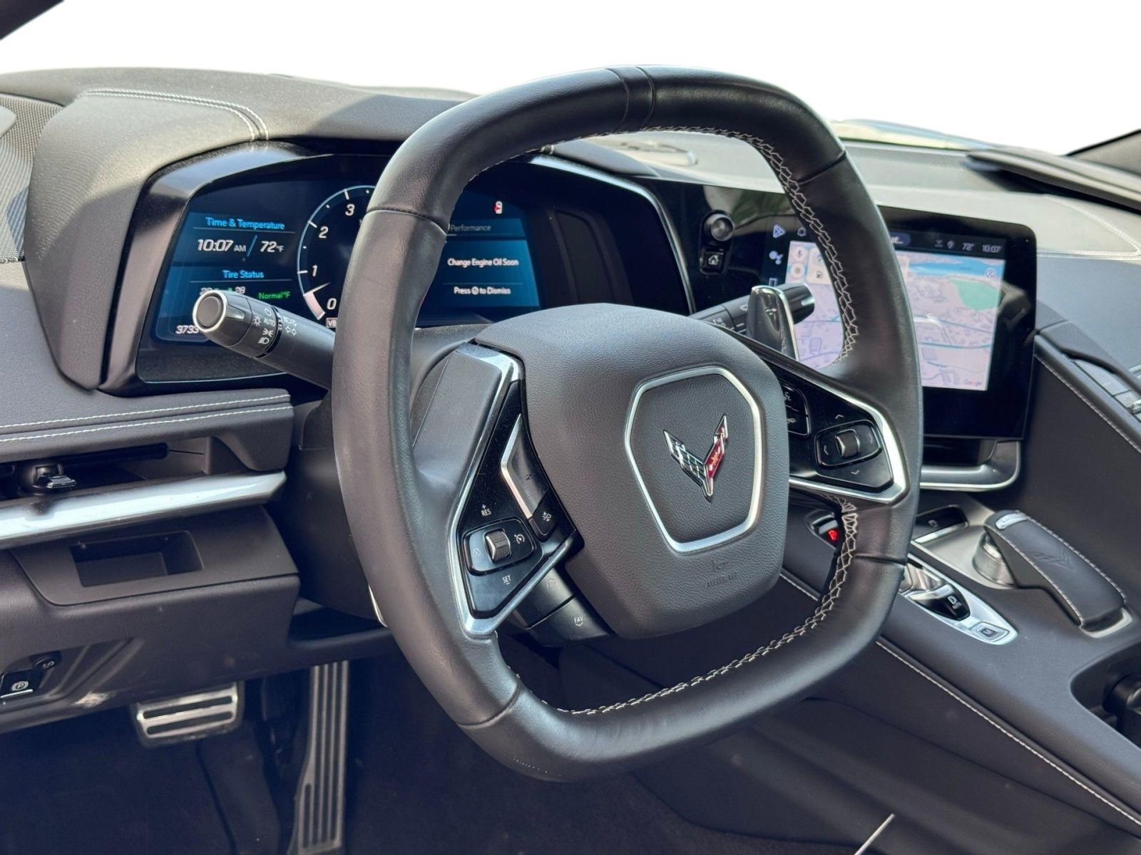 Used 2024 Chevrolet Corvette Stingray Convertible w/ Z51 Performance Package image 14