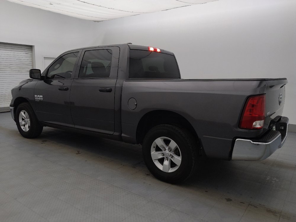 Used 2022 RAM 1500 Classic SLT image 3
