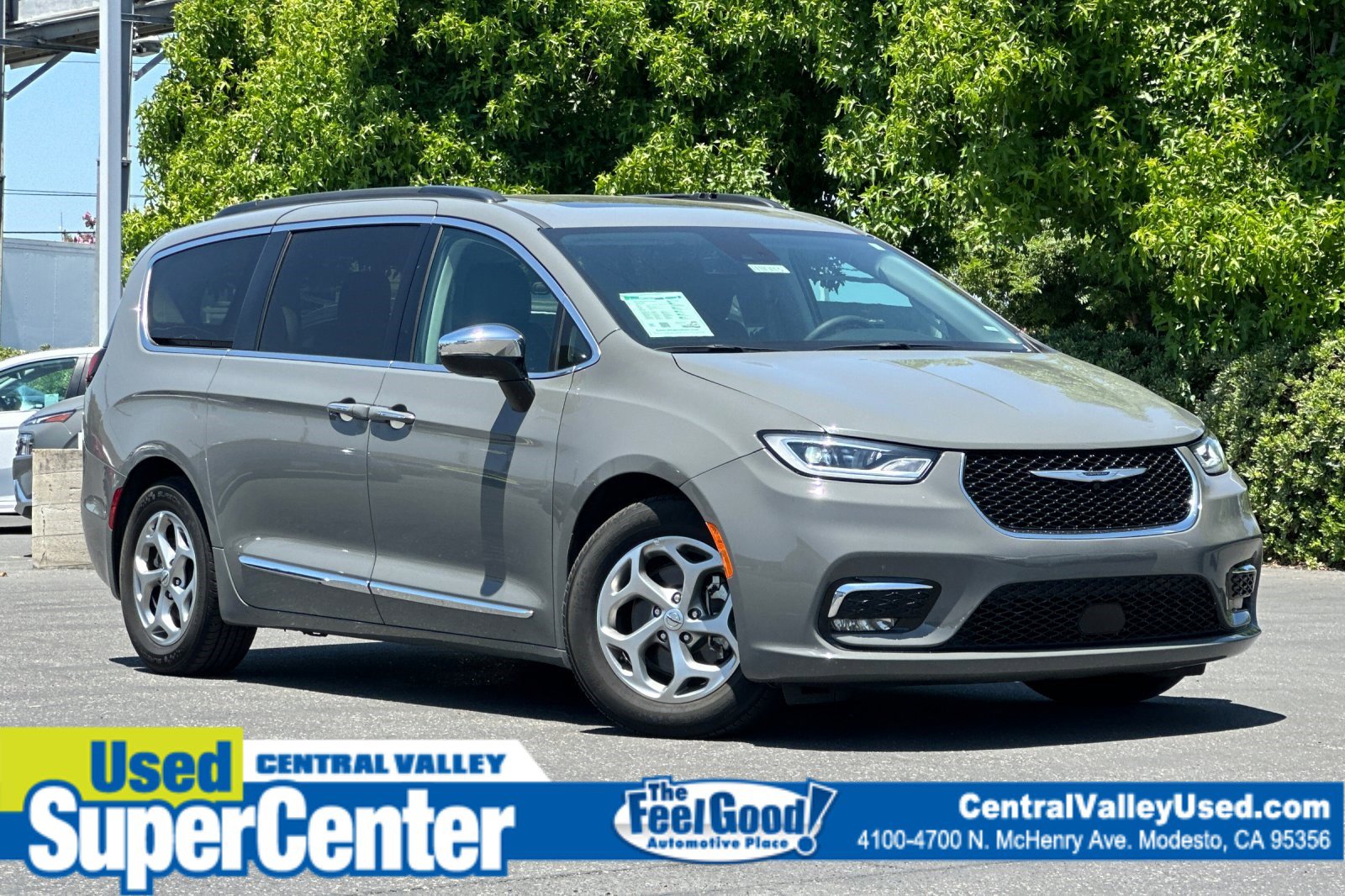 Used 2023 Chrysler Pacifica Limited