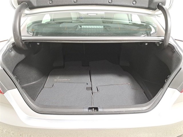 Used 2021 Toyota Camry XLE w/ Navigation Upgrade Package image 10