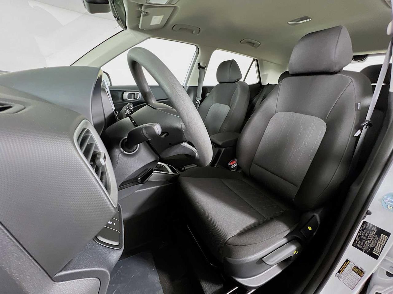 New 2026 Hyundai Venue SE FWD image 13