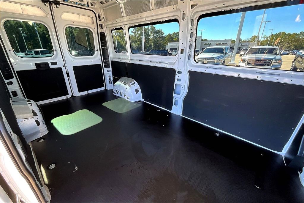 Used 2024 RAM ProMaster 2500 w/ Swivel Seat Group image 26