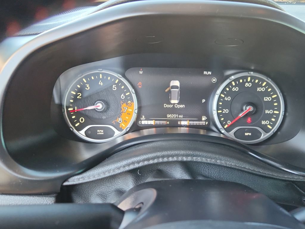 Used 2016 Jeep Renegade Trailhawk AWD/4WD image 17