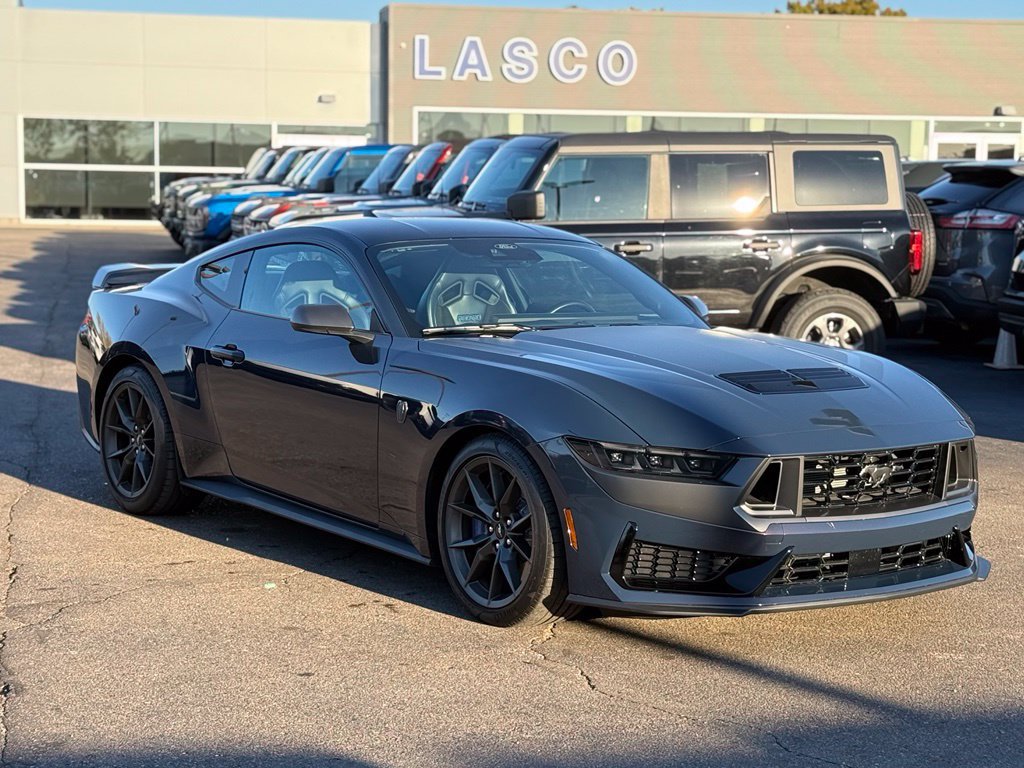 Used 2025 Ford Mustang Dark Horse RWD image 30