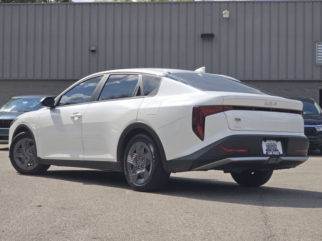 Used 2025 Kia K4 FWD image 12