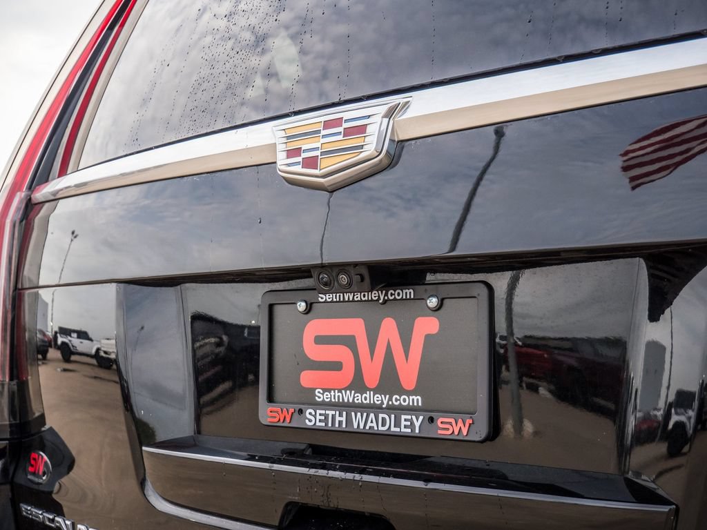 Used 2018 Cadillac Escalade Luxury RWD image 10