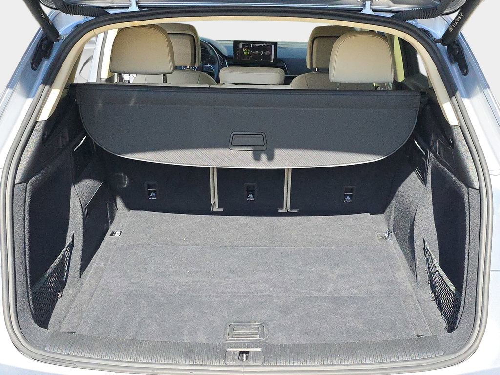 Certified 2023 Audi Q5 2.0T Premium w/ Convenience Package image 12