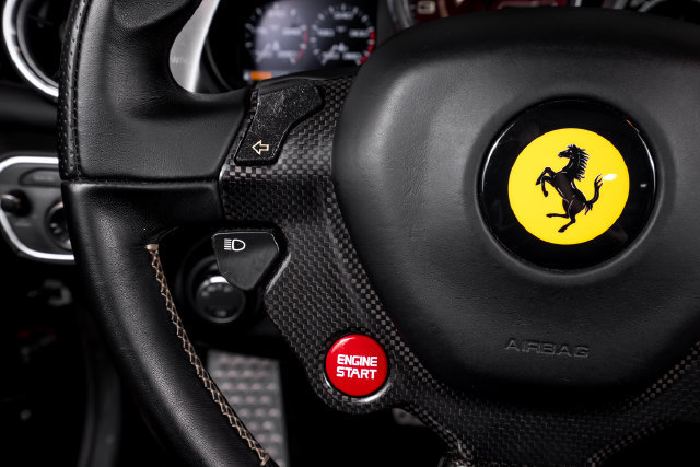 Used 2015 Ferrari California T RWD image 41