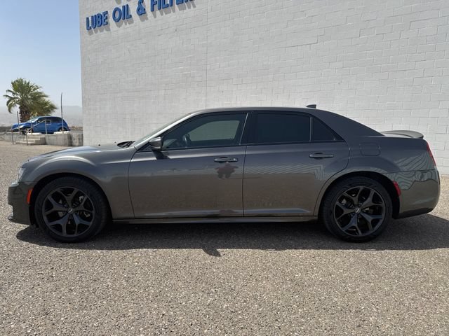 Used 2021 Chrysler 300 S w/ S Model Appearance Package RWD image 2