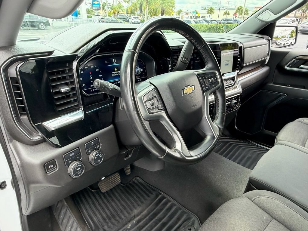 Certified 2023 Chevrolet Silverado 1500 LT AWD/4WD image 10