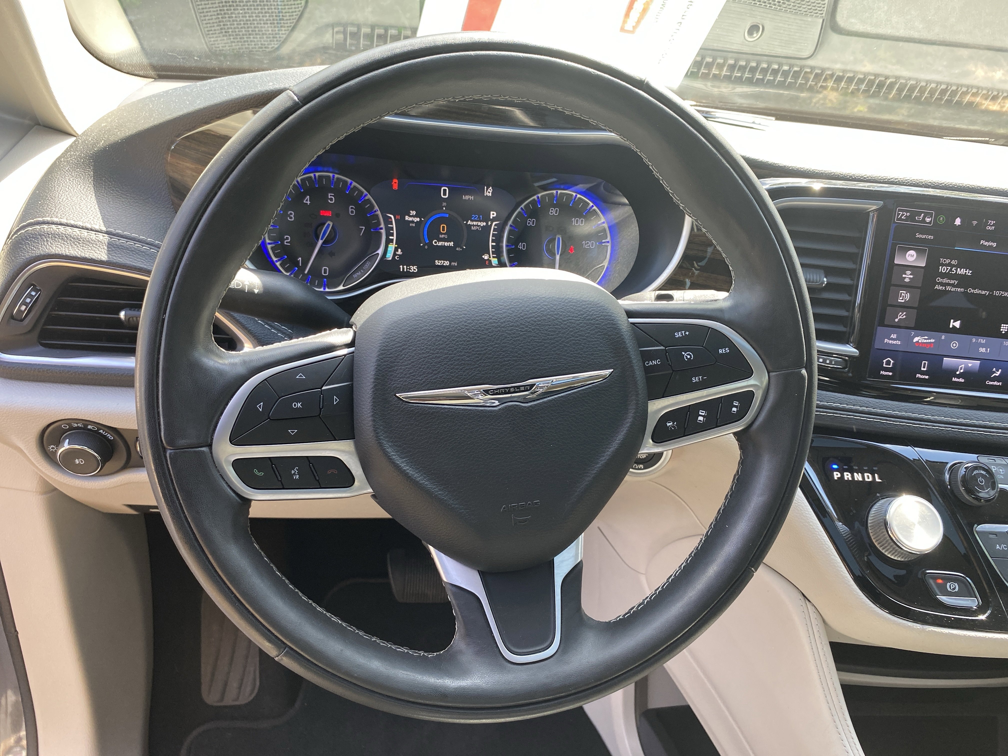 Used 2022 Chrysler Pacifica Limited image 13