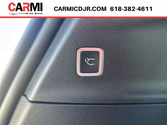 New 2026 Chrysler Pacifica Select image 29