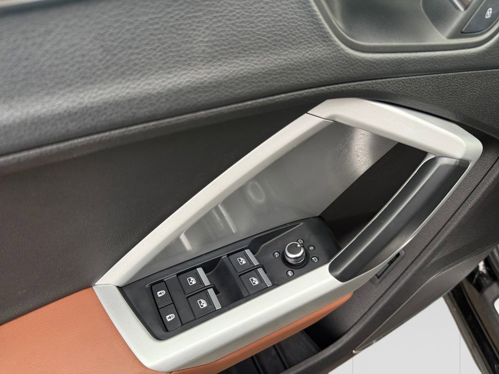 Used 2021 Audi Q3 2.0T Premium Plus w/ Premium Plus Package image 11