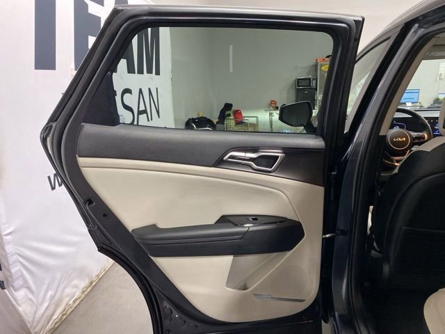 Used 2023 Kia Sportage EX AWD/4WD image 23