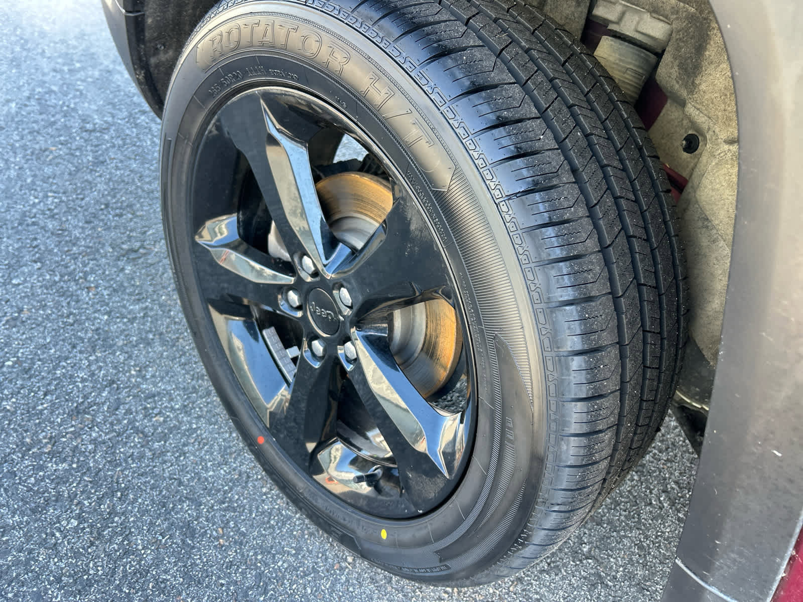 Used 2023 Jeep Grand Cherokee Altitude AWD/4WD image 16