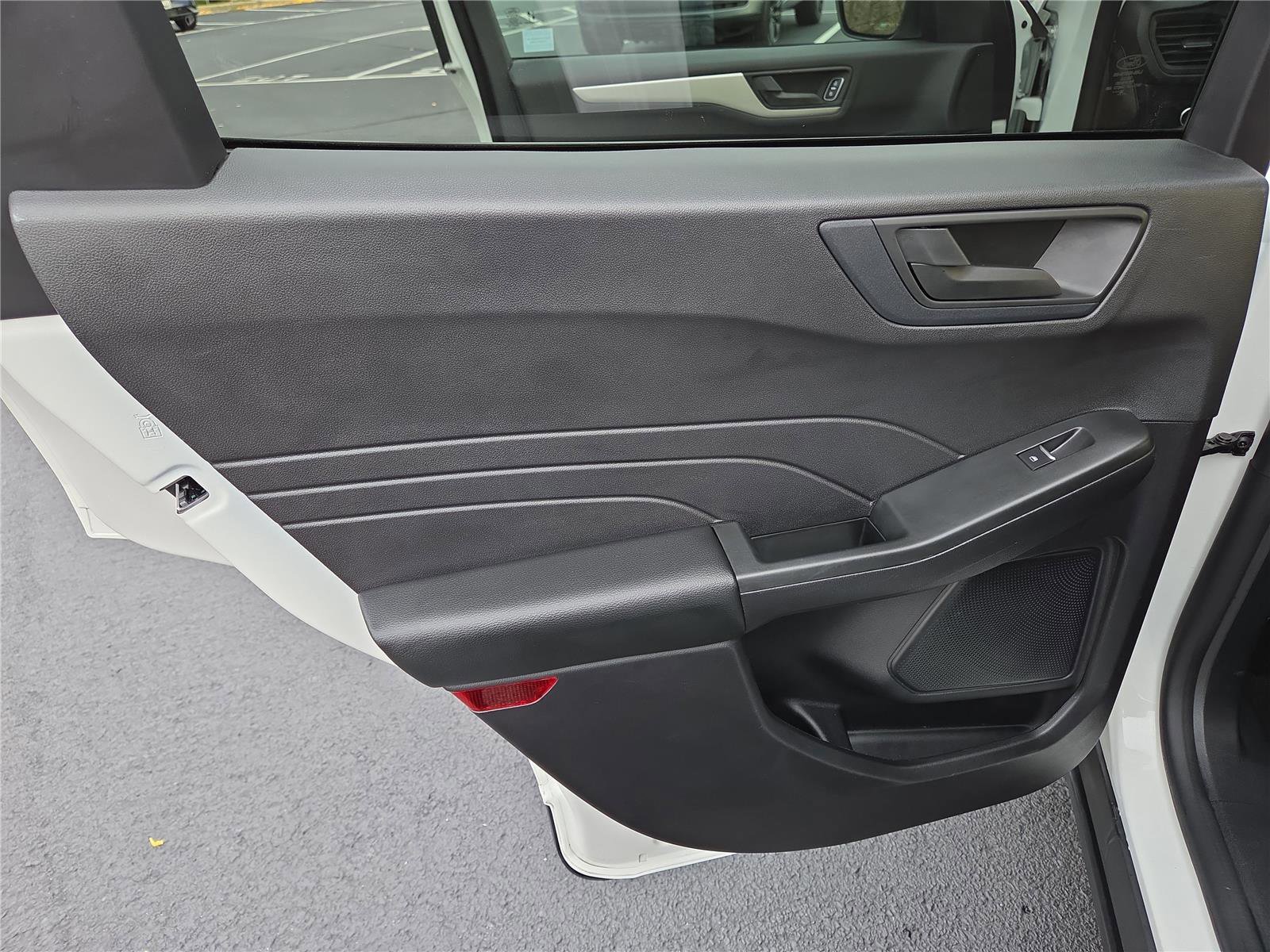 Used 2022 Ford Escape SE w/ Cold Weather Package image 25