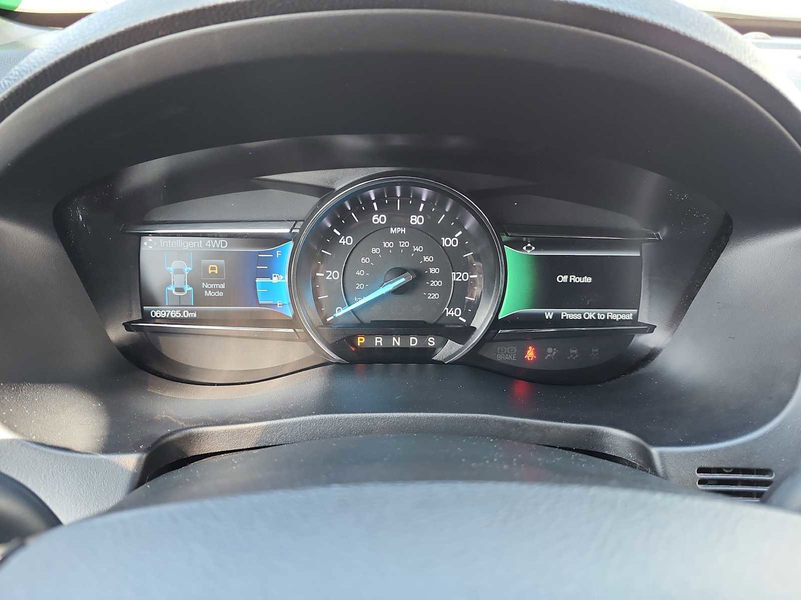 Used 2018 Ford Explorer XLT w/ Equipment Group 202A image 12