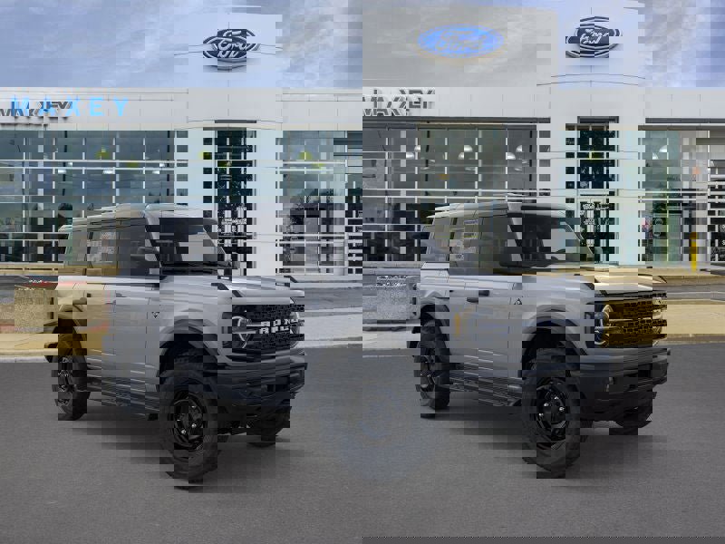 New 2026 Ford Bronco Outer Banks image 7