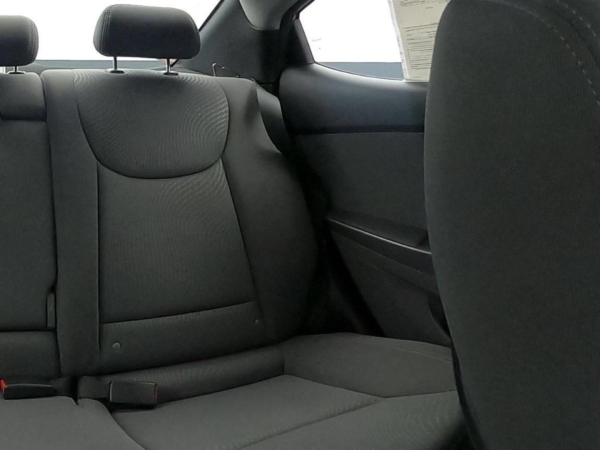 Used 2015 Hyundai Elantra SE FWD image 29