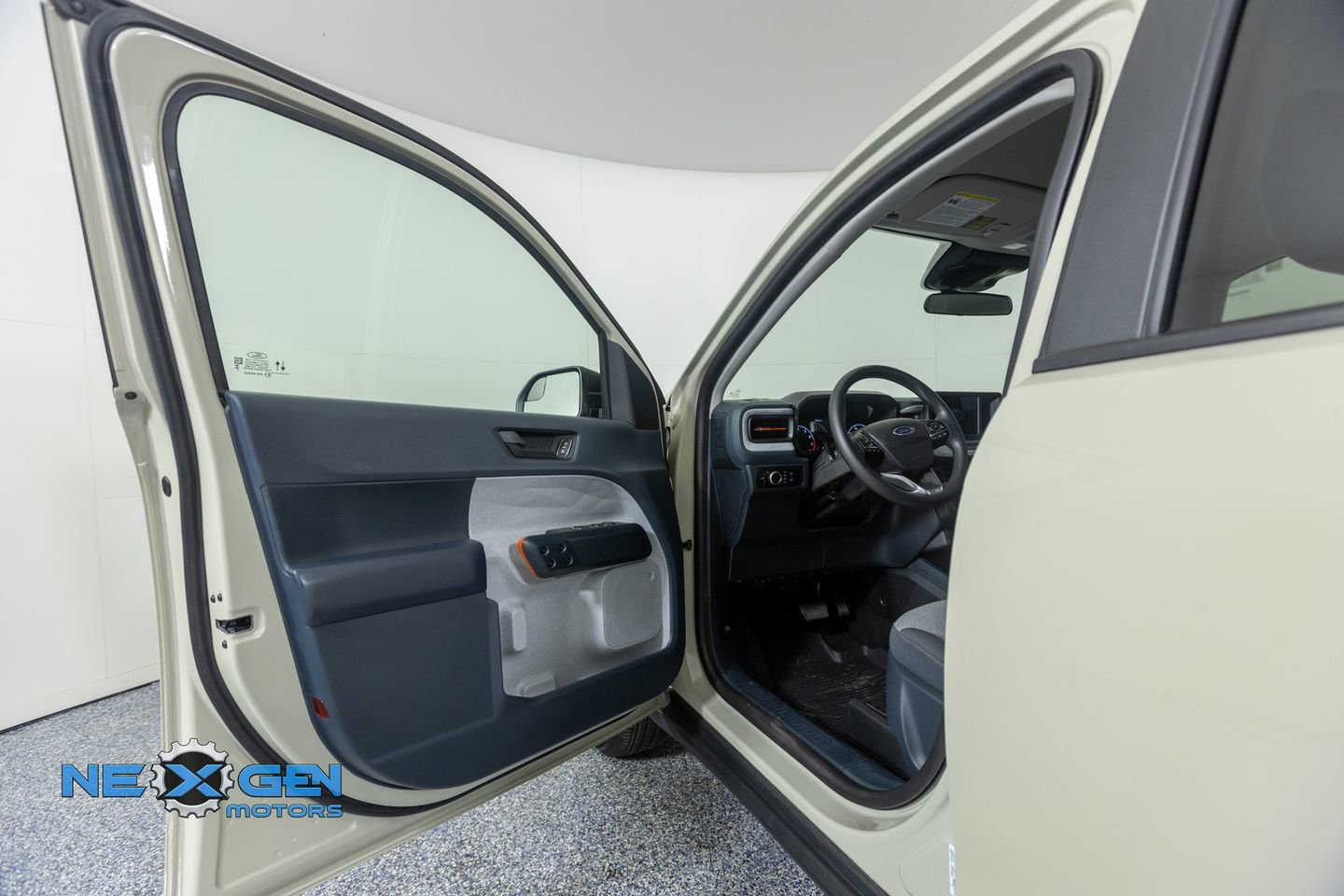 Used 2024 Ford Maverick XLT w/ Equipment Group 300A Standard image 9