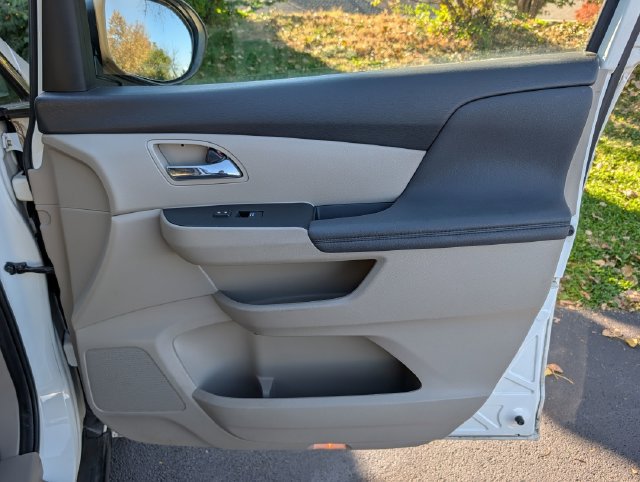 Used 2016 Honda Odyssey EX-L image 33