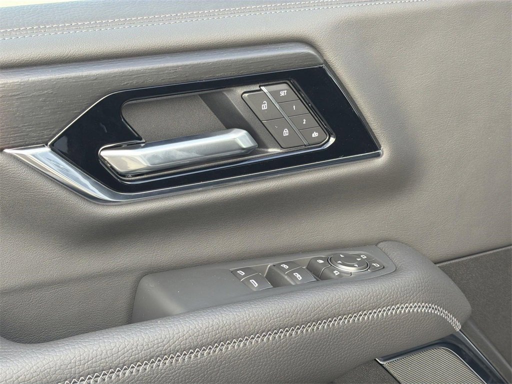 New 2026 GMC Yukon Denali w/ Denali Reserve Package image 21