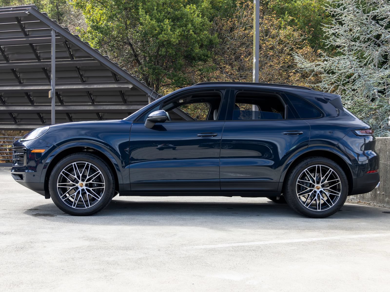 New 2026 Porsche Cayenne AWD/4WD image 2