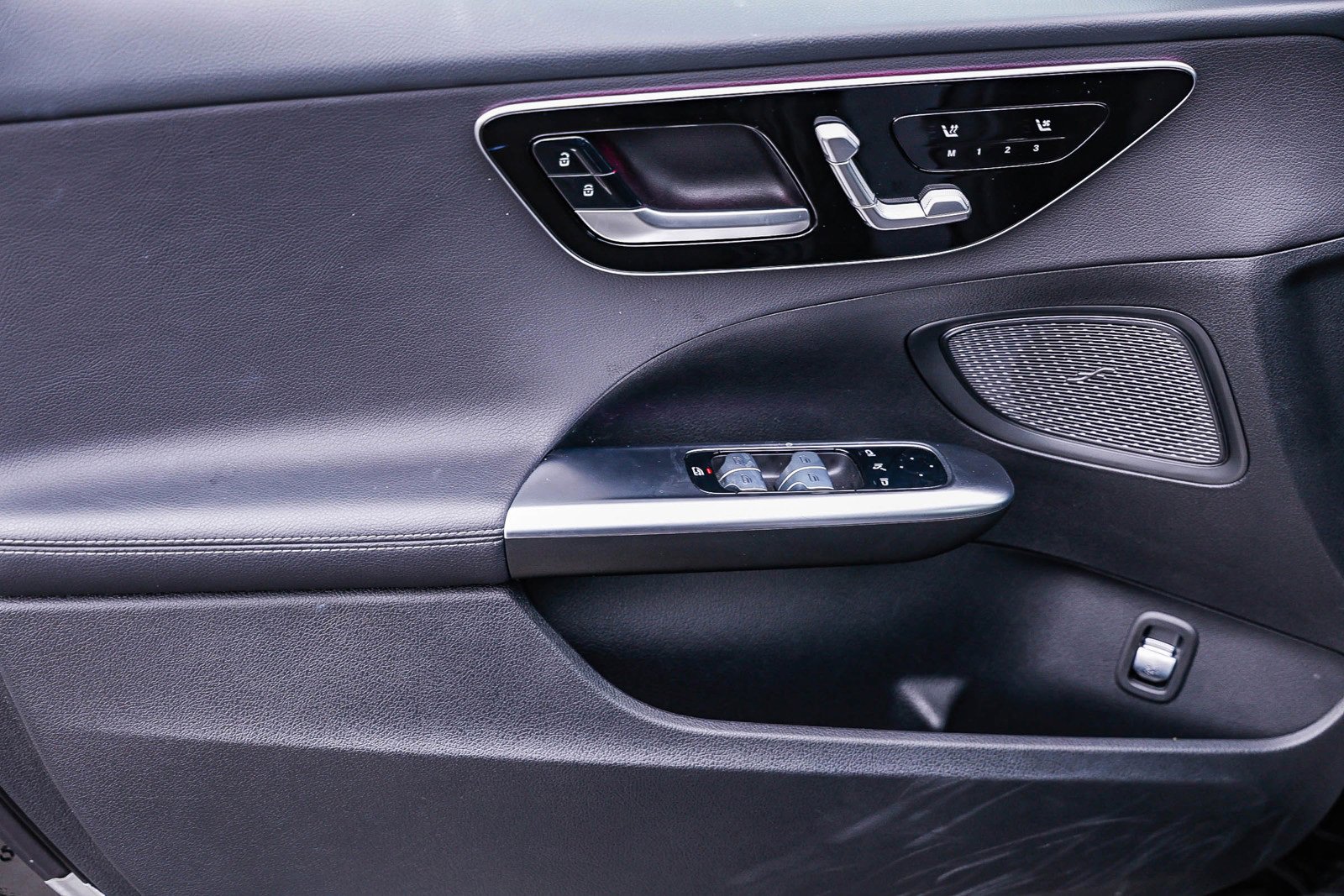 Certified 2025 Mercedes-Benz C 300 Sedan image 21