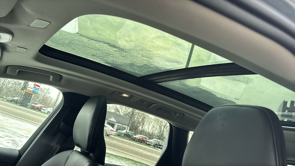 Certified 2024 Volvo XC60 B5 Core w/ Protection Package Premier image 10