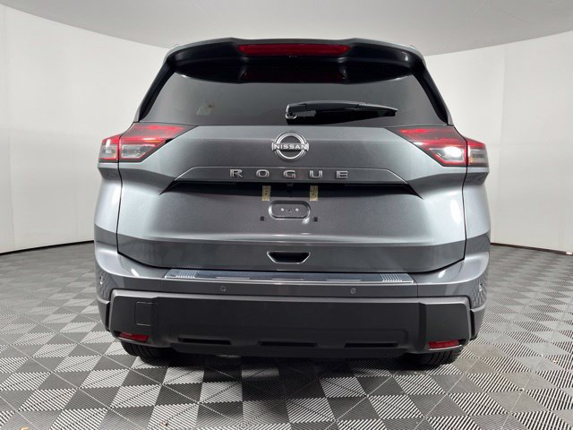 Certified 2026 Nissan Rogue SV FWD image 10