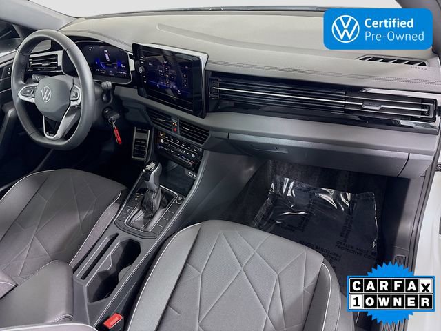 Certified 2025 Volkswagen Jetta Sport image 28