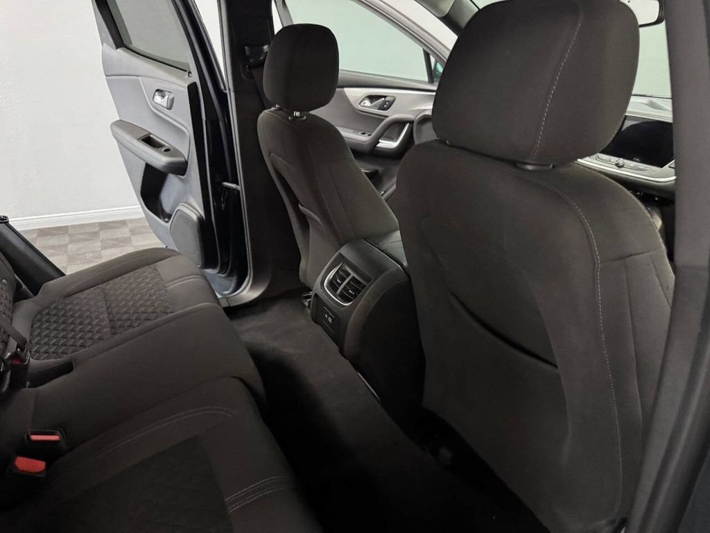 Used 2019 Chevrolet Blazer LT FWD image 50