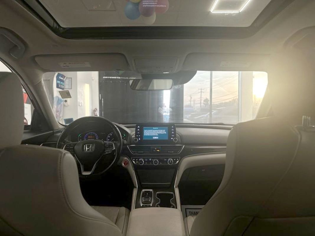 Used 2019 Honda Accord Touring image 15