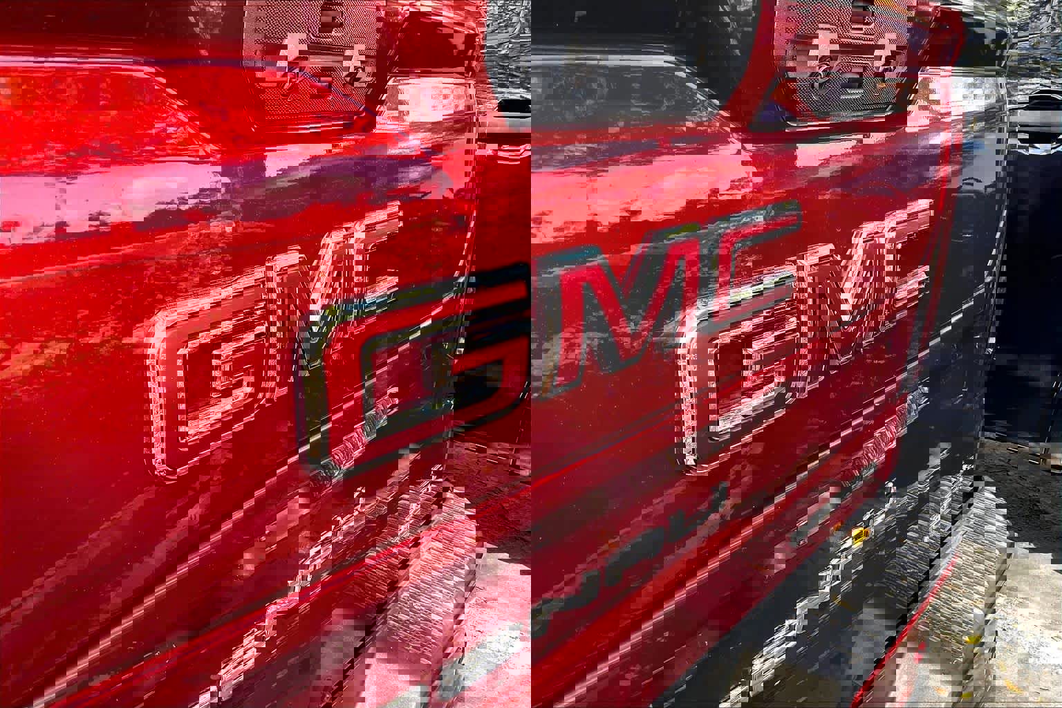 Used 2022 GMC Sierra 1500 Denali w/ Denali Reserve Package image 9