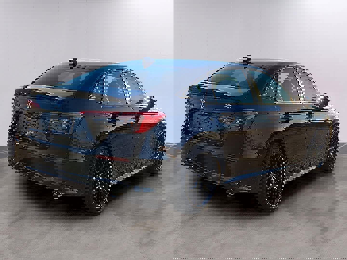 Used 2023 Honda Civic Sport image 2